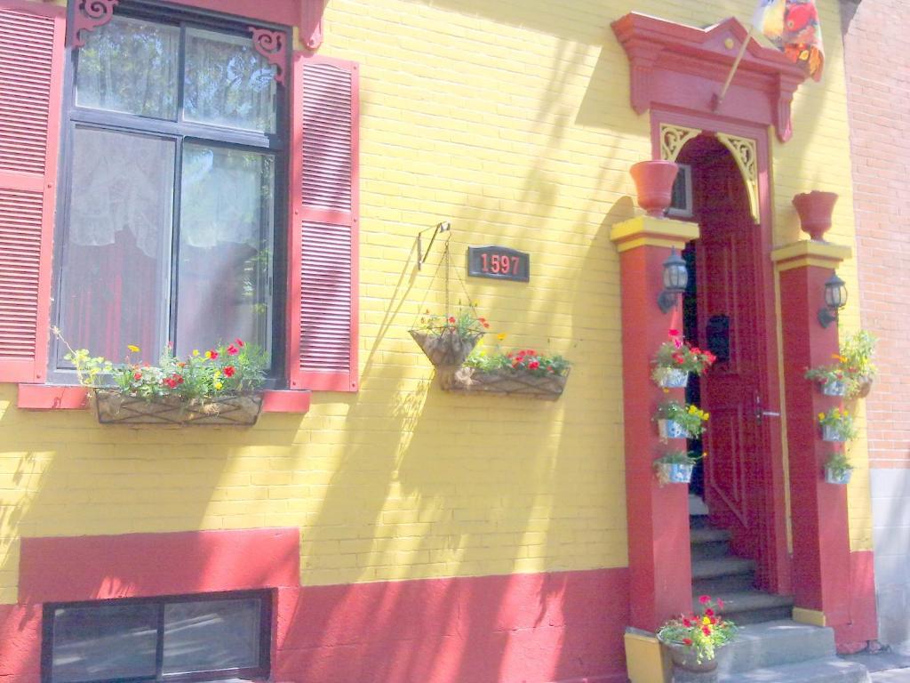 Gite Le St-Christophe Montreal Bagian luar foto